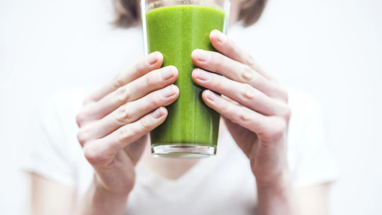 From Weight Loss to Detox: The Incredible Benefits of Wheatgrass as a Dietary Supplement